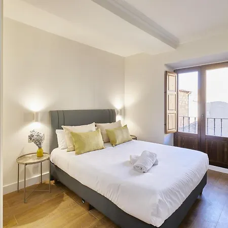 Estudios Bordadores By Valdesierra *