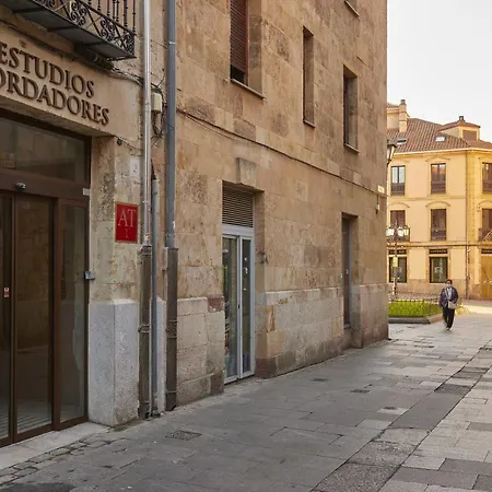 Apartment Estudios Bordadores By Valdesierra