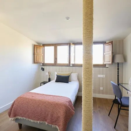 Estudios Bordadores By Valdesierra Apartment *
