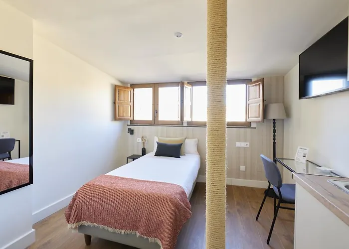 Estudios Bordadores By Valdesierra Apartmán *