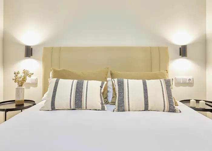 Estudios Bordadores By Valdesierra *